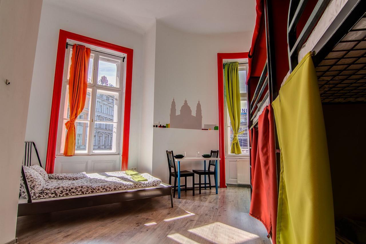 Pal'S Mini Hostel Budapest Exteriör bild
